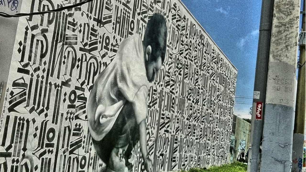 Retna’s Calligraphic Murals